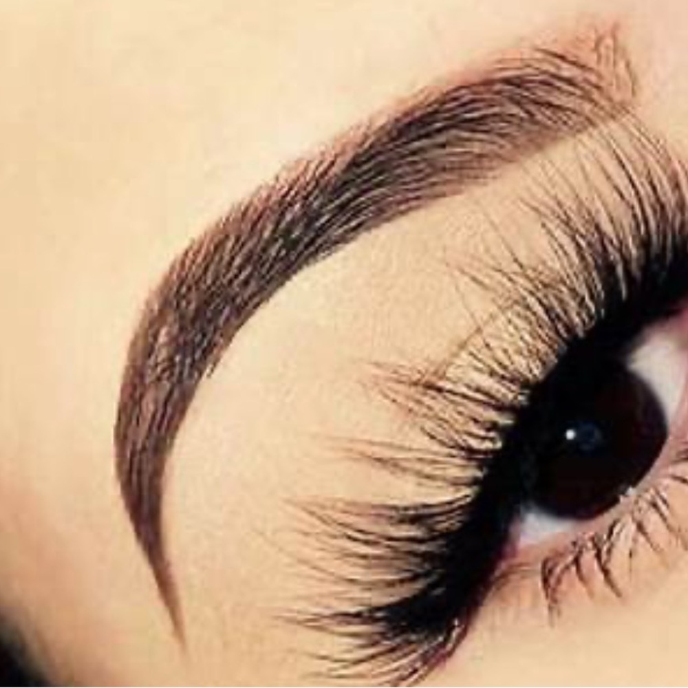 Lashes - Picture 2 of 2